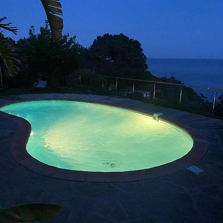 Villa les Alizés Le Le Rayol-Canadel-sur-Mer Exterior foto